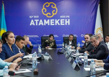 بررسی مسیرهای توسعه تجارت خراسان‌رضوی و قزاقستان