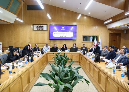 رفع موانع صادرات و واردات و تسهیل تأمین مواد اولیه