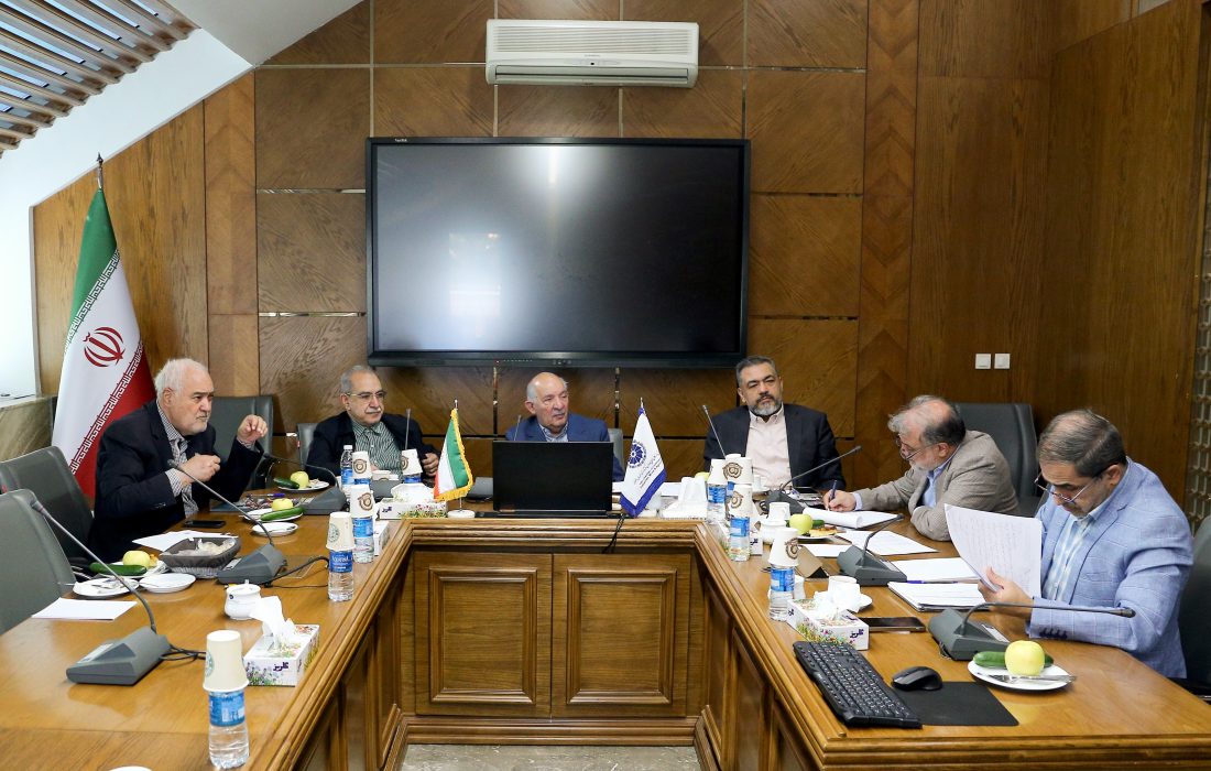 تاکید بر توسعه همکاریهای تجاری با افغانستان و تاجیکستان