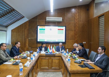 توسعه تجارت ایران و هند در گرو پیوند مستقیم تجار و رفع موانع مالی